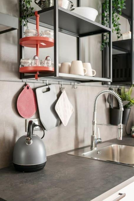 Apartment L'atelier Del Centro: Tra Design, Storia E Fascino Brescia